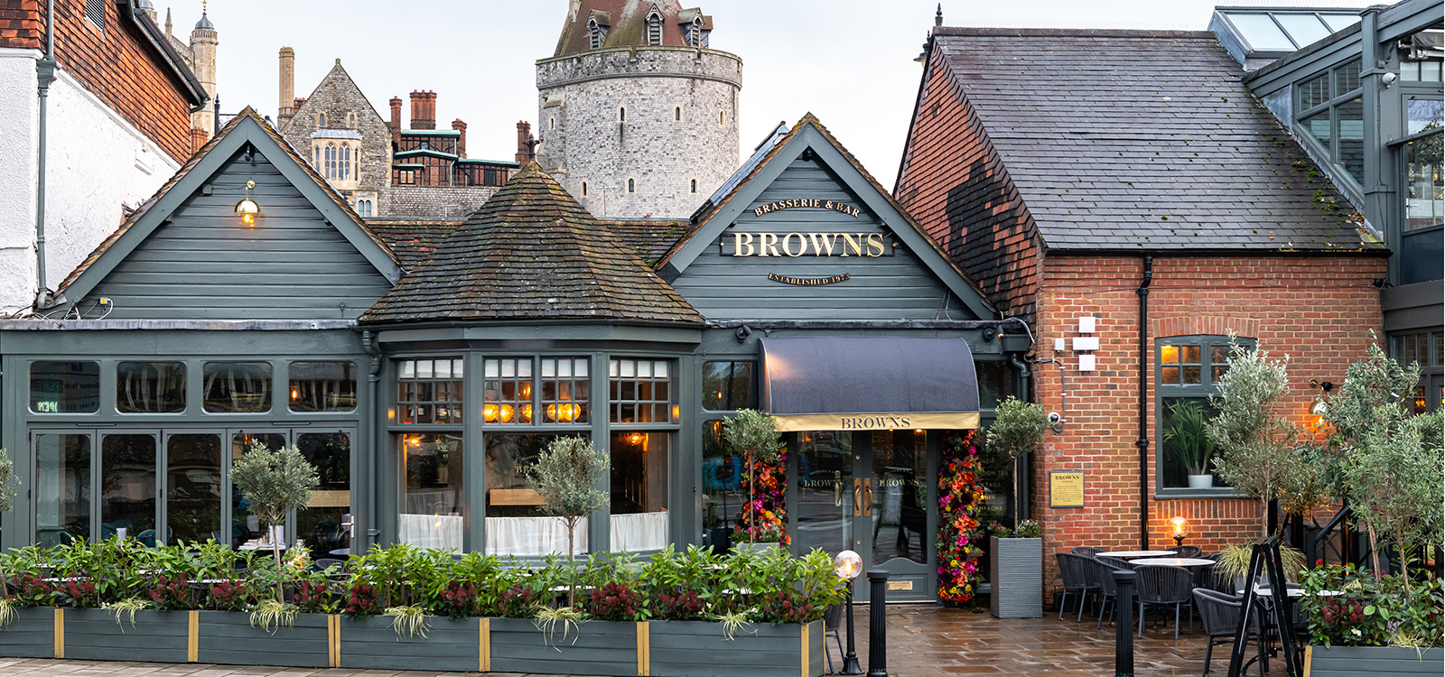Browns Restaurant in Windsor – Brasserie & Bar